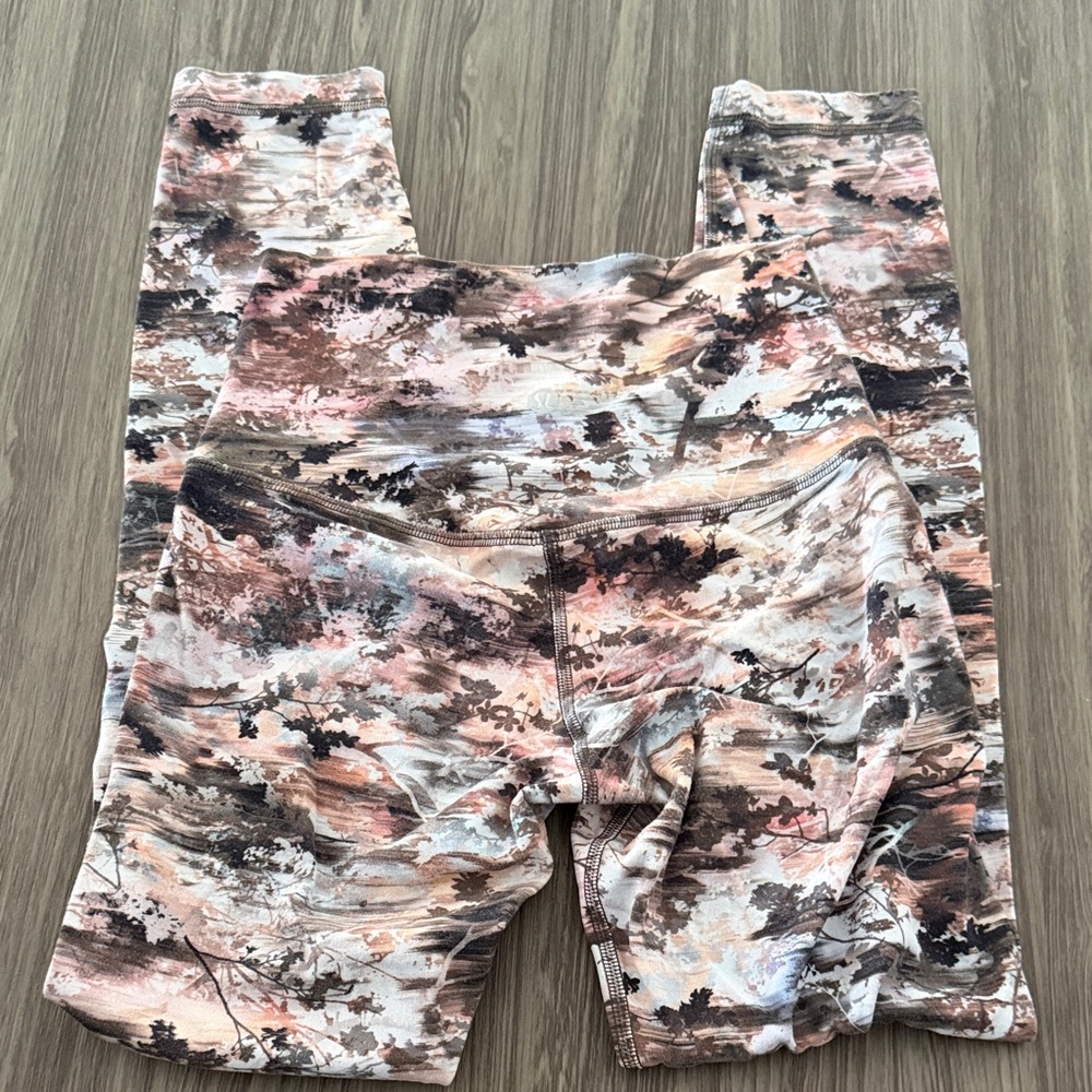 lululemon athletica Multicolor Printed Leggings size 2